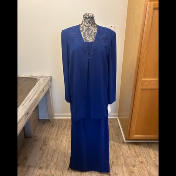 Rimini Dresses & Skirts - NWT Rimini  royal blue beaded 2 piece with jacket dress size 10